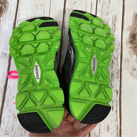 Saucony Virrata Women’s‎ Running Shoes Size 8 Gray Green Pink - Picture 4 of 8